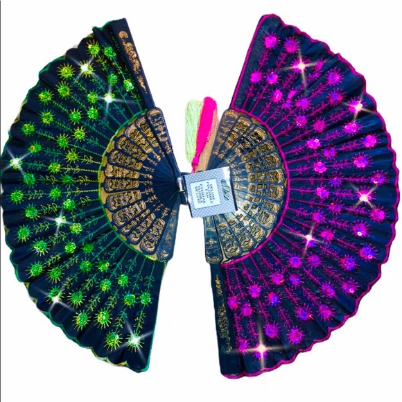 Accessories - 2 Hand Fans with Tassels & sparkling beading